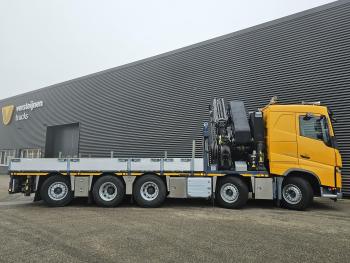 FH 420 10x4 / 85 t/m CRANE + JIB / KRAN